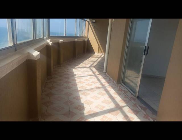 3 BEDROOM APARTMENT FOR SALE IN ISIPINGO BEACH